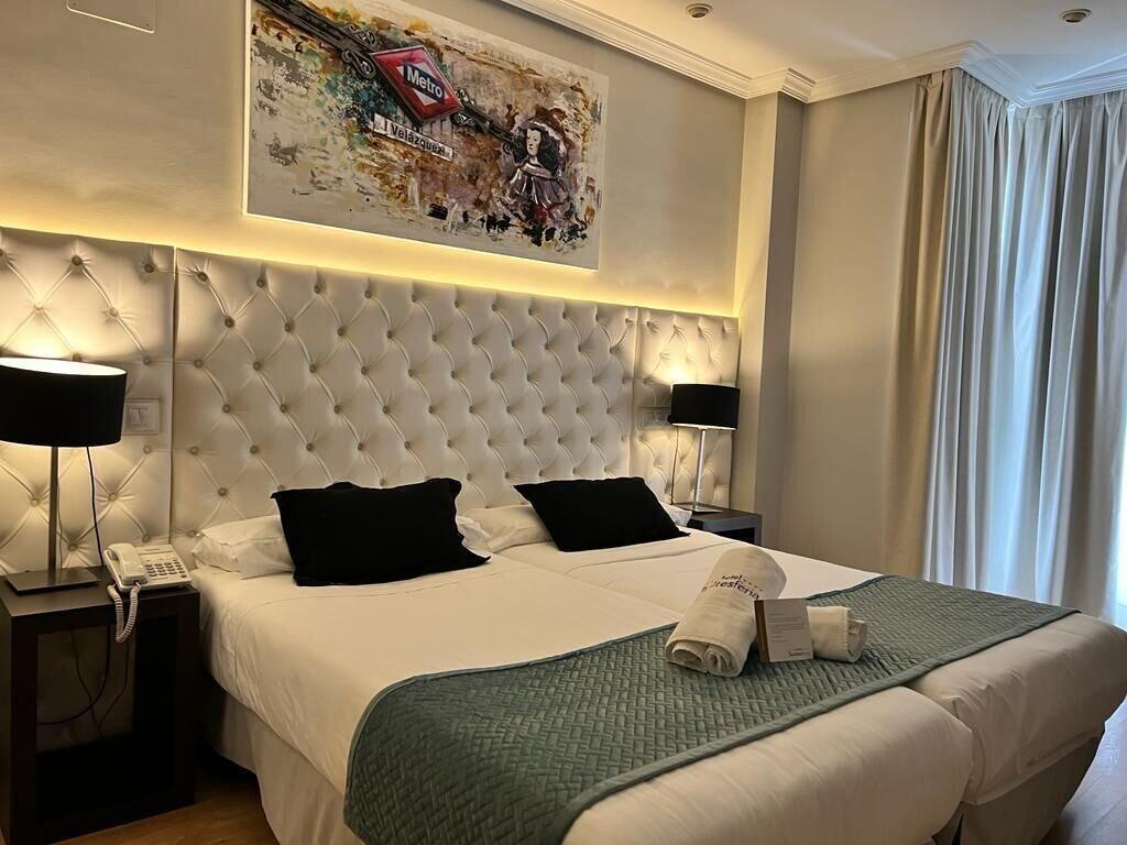 Hotel Suites Feria De Madrid Bagian luar foto