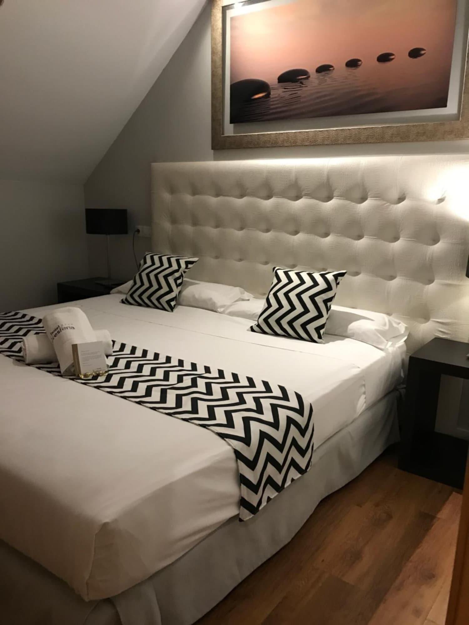 Hotel Suites Feria De Madrid Bagian luar foto