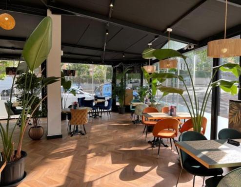 Hotel Suites Feria De Madrid Bagian luar foto