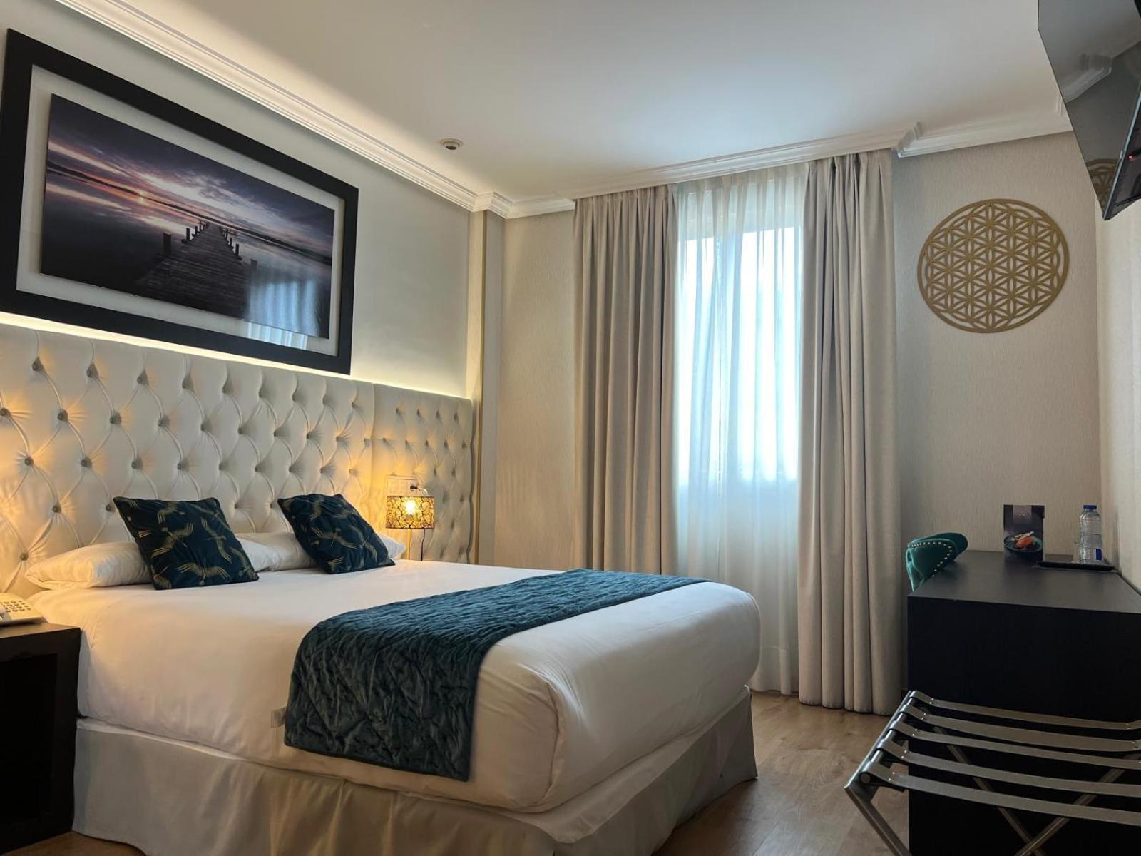 Hotel Suites Feria De Madrid Bagian luar foto